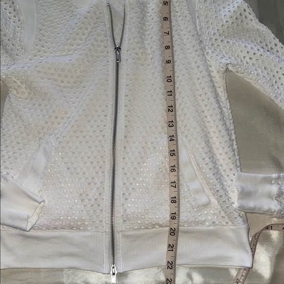 Trouble at the Mill White Mesh Bomber Style Top Full Zip Sz Small - Picture 7 of 9